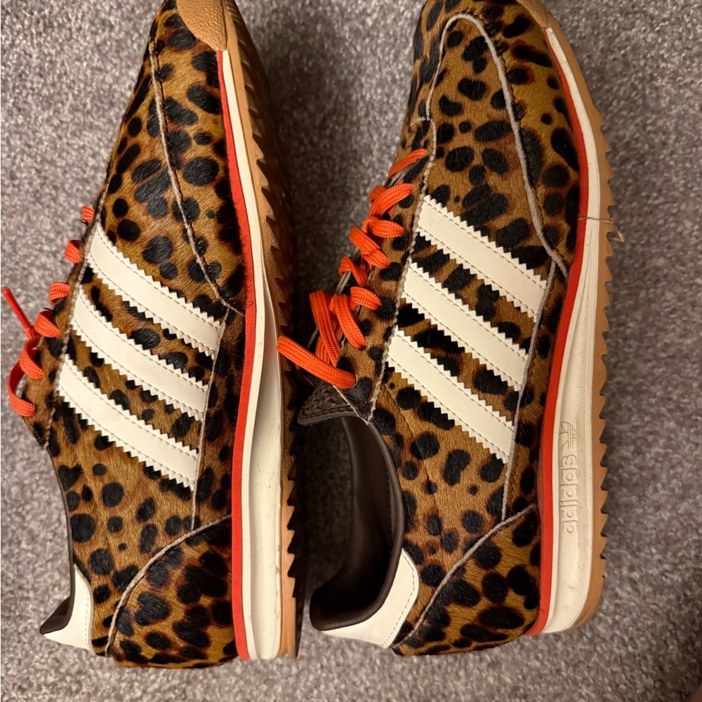 adidas Leopard-Print Low Tops with Bright Orange Laces - Picture 8 of 8